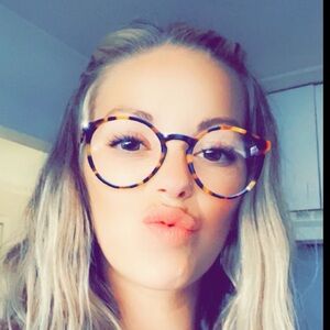 Meet your Posher, Shannon